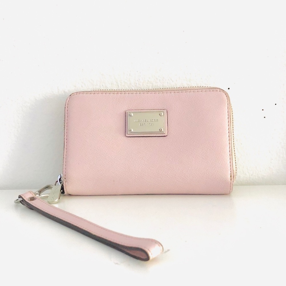 [ michael kors ] saffiano jet set wristlet pink